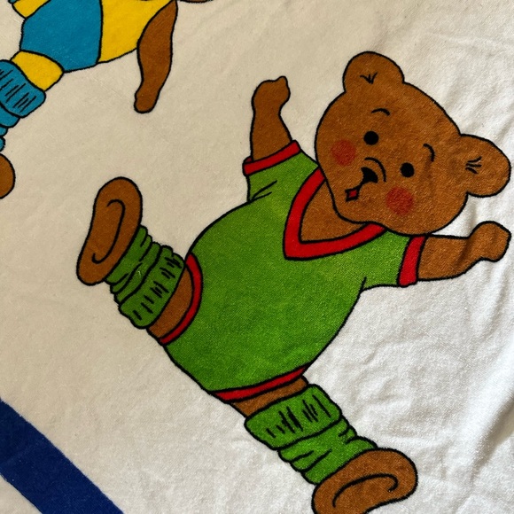 Vintage 1980’s Workout Bear Large Body Huggers Beach Bath Towel White - Picture 6 of 10